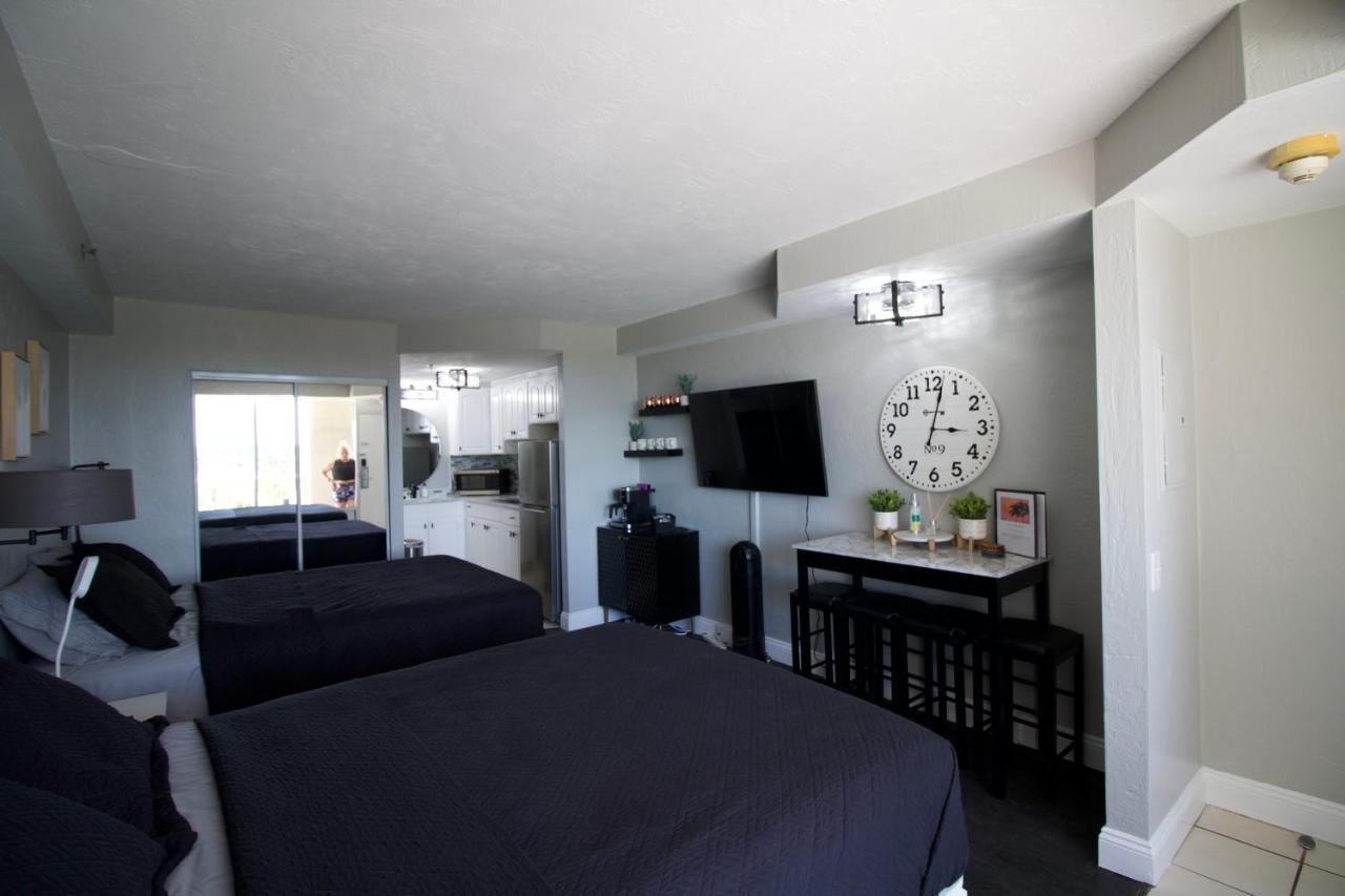 Modern Beach Condo-Daytona Beach Exterior photo